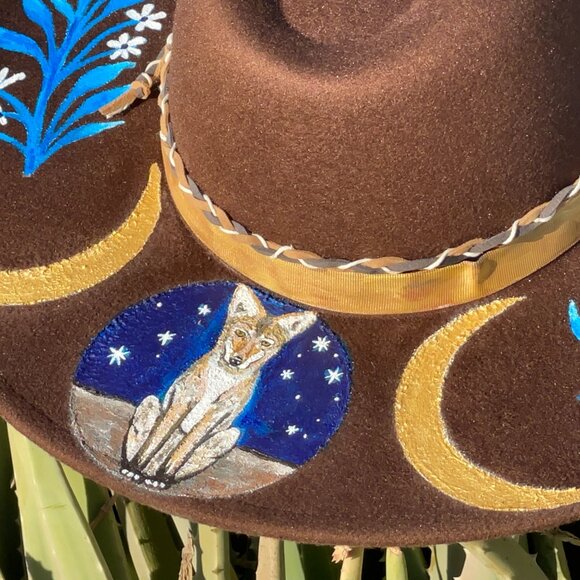 One of a Kind Fedora Felt Hat Wearable Art Coyote Desert Flowers - wide brim - Picture 2 of 6
